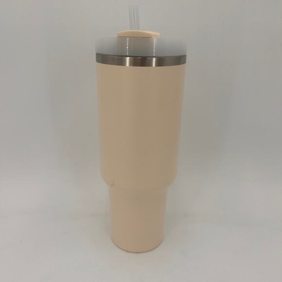 Stanley Cream The Quensher H2.0 The Flowstate 40 oz Tumbler NWOT - Picture 4 of 9